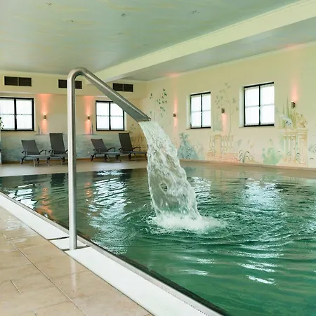 Modern Eingerichtetes Mobilehome Im Vital Camp Bayerbach Bayerbach